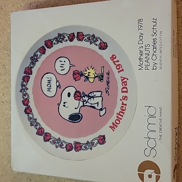 Vintage Peanuts 1977 Mother’s Day Collector Plate Snoopy on Doghouse - Picture 5 of 5